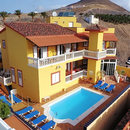 La Colina Hotel 4*